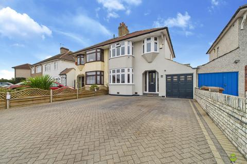 undefined, Cumberland Drive, Bexleyheath, Kent, DA7