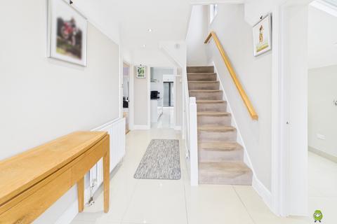 undefined, Cumberland Drive, Bexleyheath, Kent, DA7