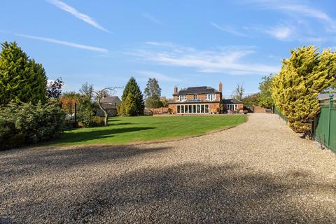 5 bedroom detached house for sale, Smeaton Lane, Stretton Under Fosse, Rugby Warwickshire CV23 0PS