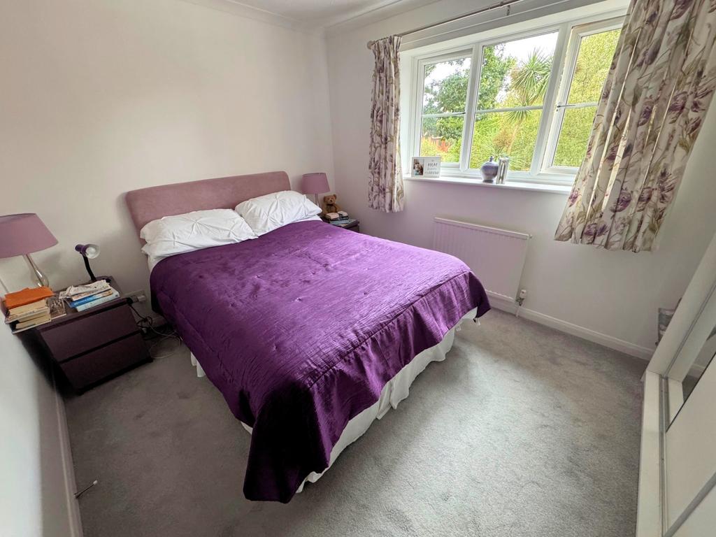 Bedroom 1a