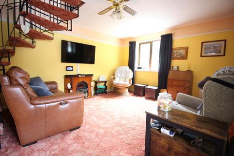 2 bedroom semi-detached house for sale, Woodpecker Close, Bordon, Hampshire, GU35