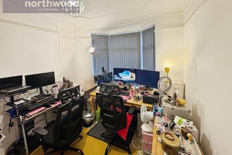 undefined,  Linwood Road, Wirral CH42