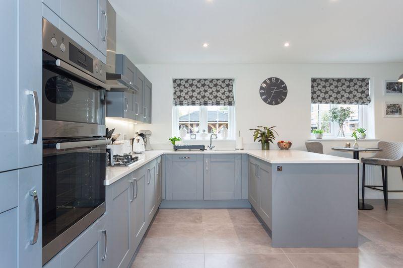 Dining kitchen
