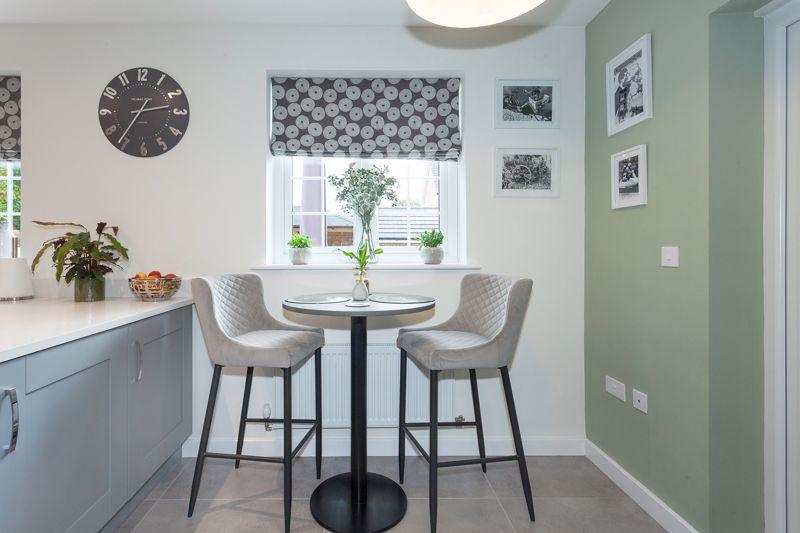 Dining kitchen