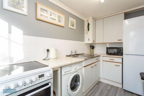 2 bedroom retirement property for sale, Eastgate Gardens, Taunton