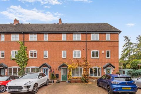 Old Mill Place, Tattenhall, Chester
