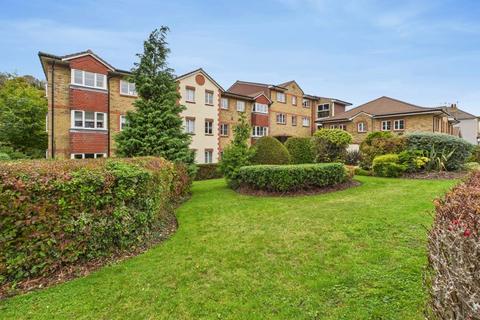 KEARTON PLACE - CATERHAM