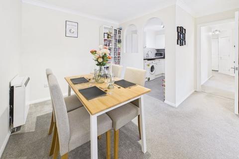 2 bedroom apartment for sale, KEARTON PLACE - CATERHAM
