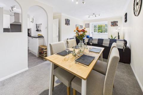 2 bedroom apartment for sale, KEARTON PLACE - CATERHAM