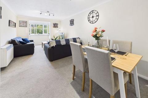 2 bedroom apartment for sale, KEARTON PLACE - CATERHAM