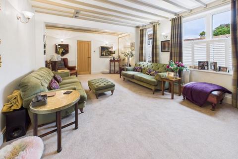 5 bedroom semi-detached house for sale, 2 Church Lane, Waddington, Lincoln