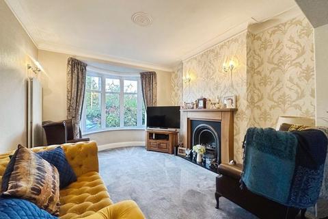 4 bedroom semi-detached house for sale, Manchester Road, Bury