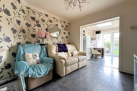 3 bedroom semi-detached house for sale, Lonsdale Avenue, Fareham PO16