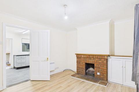 2 bedroom terraced house to rent, Whytefield Road, Ramsey
