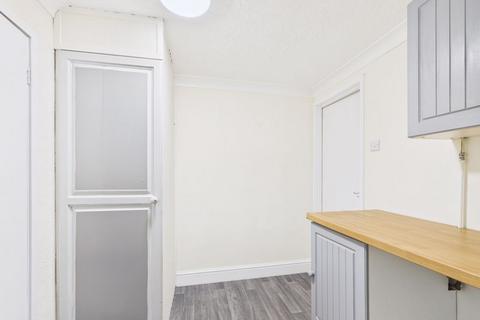 2 bedroom terraced house to rent, Whytefield Road, Ramsey