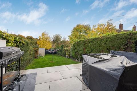 undefined, Chambersbury Lane