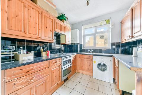 2 bedroom flat for sale, Tulse Hill, London SW2