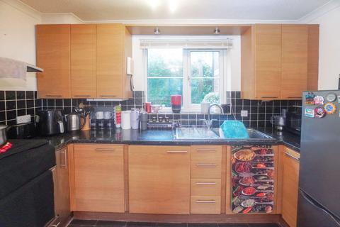 undefined, Gomm Road, High Wycombe HP13