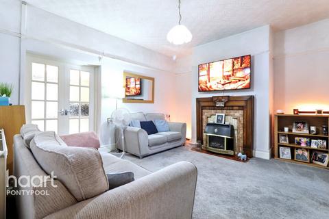 3 bedroom terraced house for sale, St Hildas Road, Pontypool