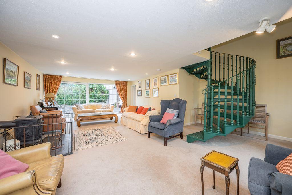 Reception Room /...