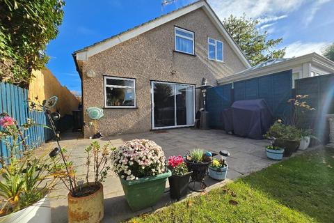 3 bedroom semi-detached house for sale, Wakering Road, Shoeburyness, Essex, SS3 9SY