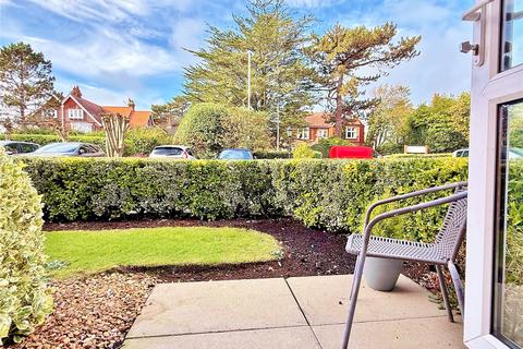 1 bedroom retirement property for sale, Mill Road, Worthing, West Sussex, BN11