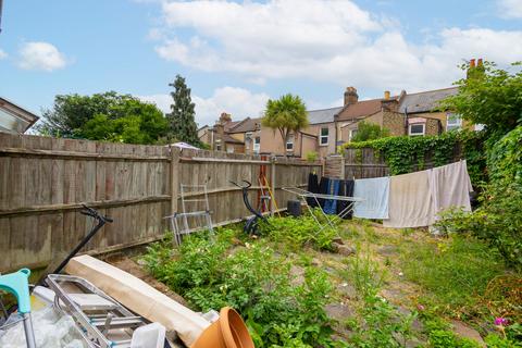 3 bedroom terraced house for sale, St. Andrew's Road, London E17