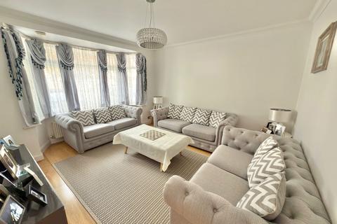 undefined, Kings Avenue, Greenford UB6