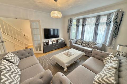 undefined, Kings Avenue, Greenford UB6