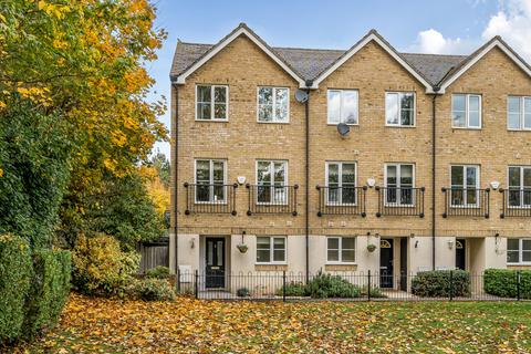 Edson Close, Watford, Hertfordshire