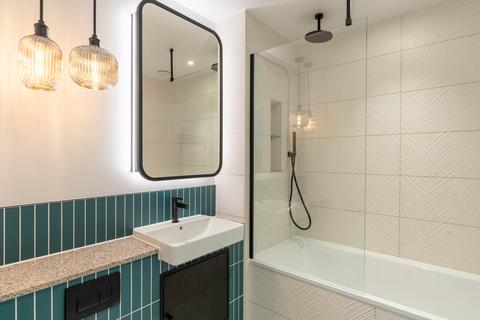 2 bedroom flat to rent, 9 Samara Drive, Southall UB1