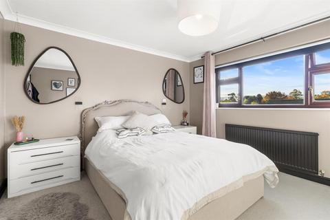 20 Apple Tree Close, Bromyard, HR7 4UL