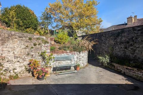 Retail property (high street) for sale, 6 King St Llandeilo SA19 6BA