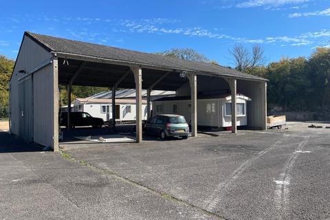 Distribution warehouse to rent, Downton Rd Salisbury SP2 8AU