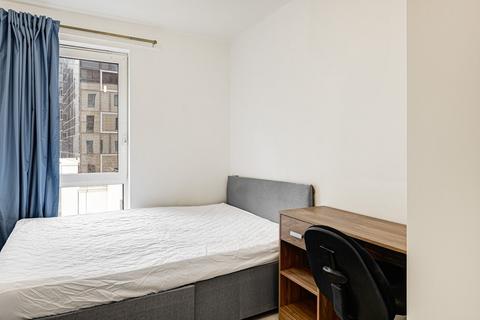3 bedroom flat to rent, Barrington Court, 124 Wilton Road, London, SW1V