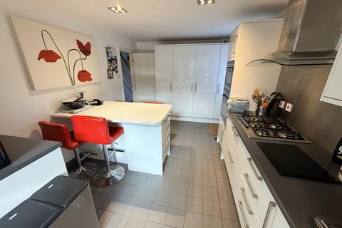 5 bedroom detached house for sale, Grifon Road, Chafford Hundred, Essex, RM16 6RJ