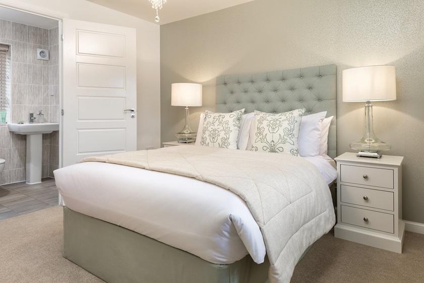 Buchanan main bedroom