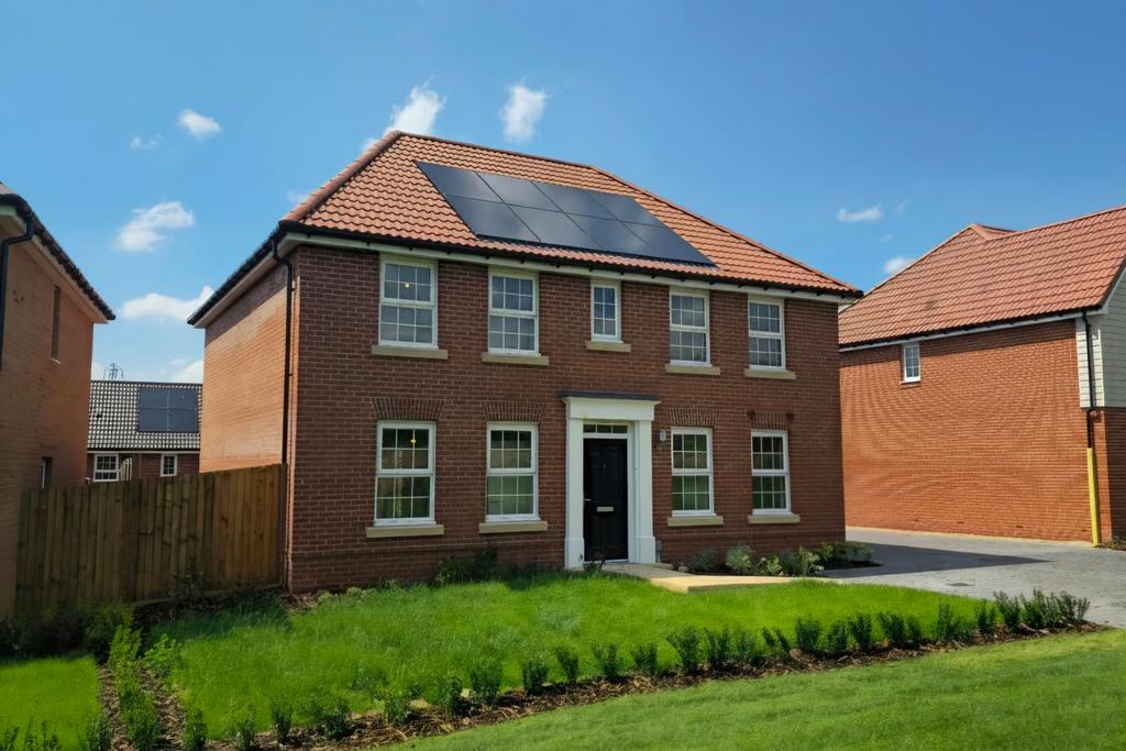 4 bedroom detached house for sale