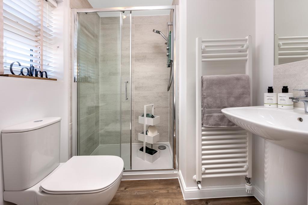 Foxglove ensuite