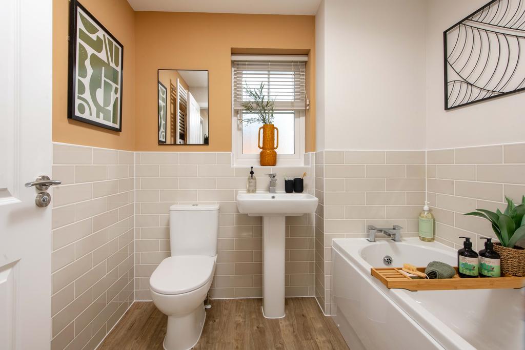 Henley Gate BAR Mildenhall Bathroom