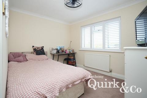 undefined, Smallgains Avenue, Canvey Island, SS8