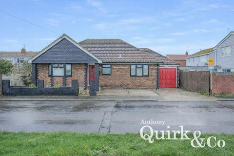 3 bedroom detached bungalow for sale, Smallgains Avenue, Canvey Island, SS8