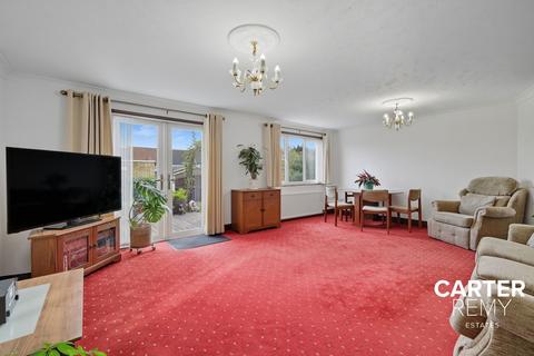 undefined, Rosedale Road, Grays, RM17