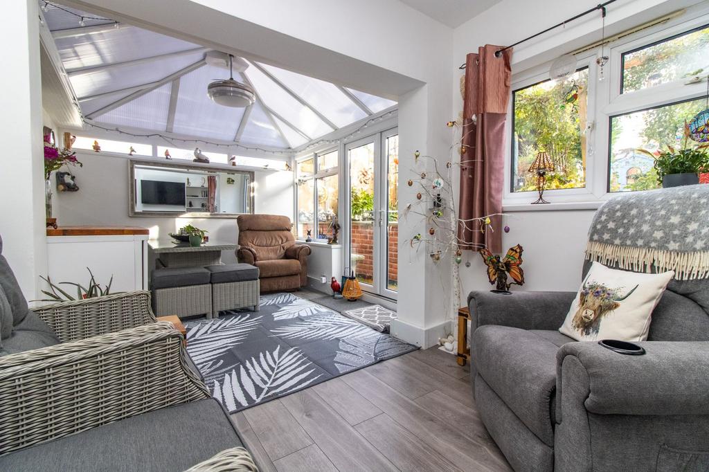 Conservatory/living room
