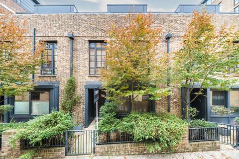 undefined, Valentine Row, London SE1