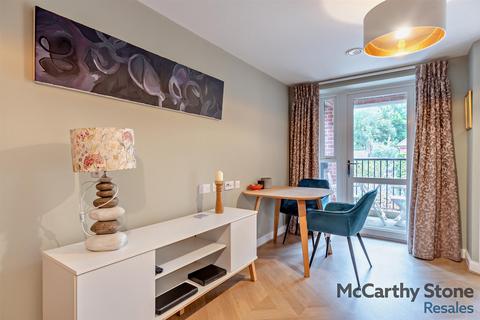 1 bedroom apartment for sale, Dukes Ride, Crowthorne
