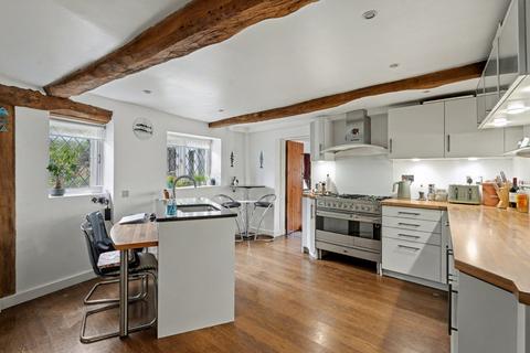 4 bedroom detached house for sale, Station Road, Aylesbury HP17