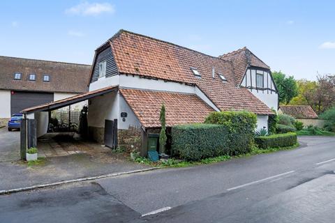 undefined, Station Road, Aylesbury HP17