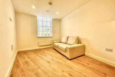 1 bedroom flat to rent, Market Place,  Reading,  RG1