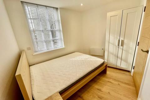 1 bedroom flat to rent, Market Place,  Reading,  RG1
